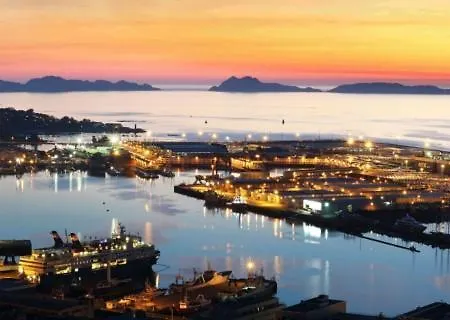 Atico Con Terraza En El Corazon De Vigo