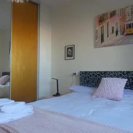 Atico Con Terraza En El Corazon De Apartment